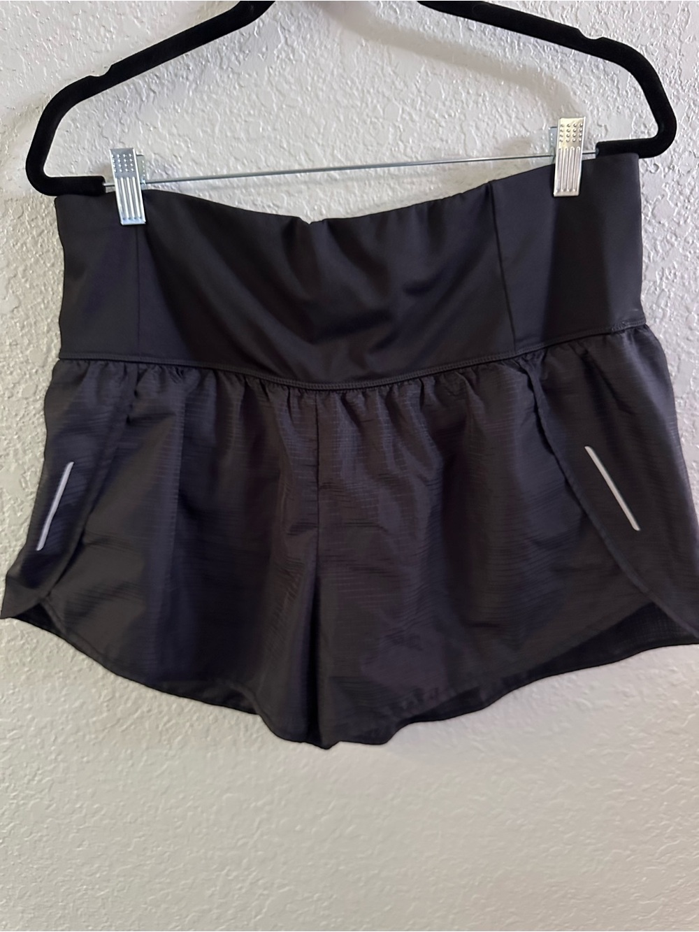 All in Motion Women’s XL 2-in-1 Running Shorts Black Reflective Athletic